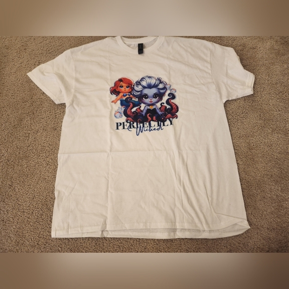 Tops - Womens White Printed T Shirt Gildan Baby Ariel Ursula Cartoon Size XL #E139